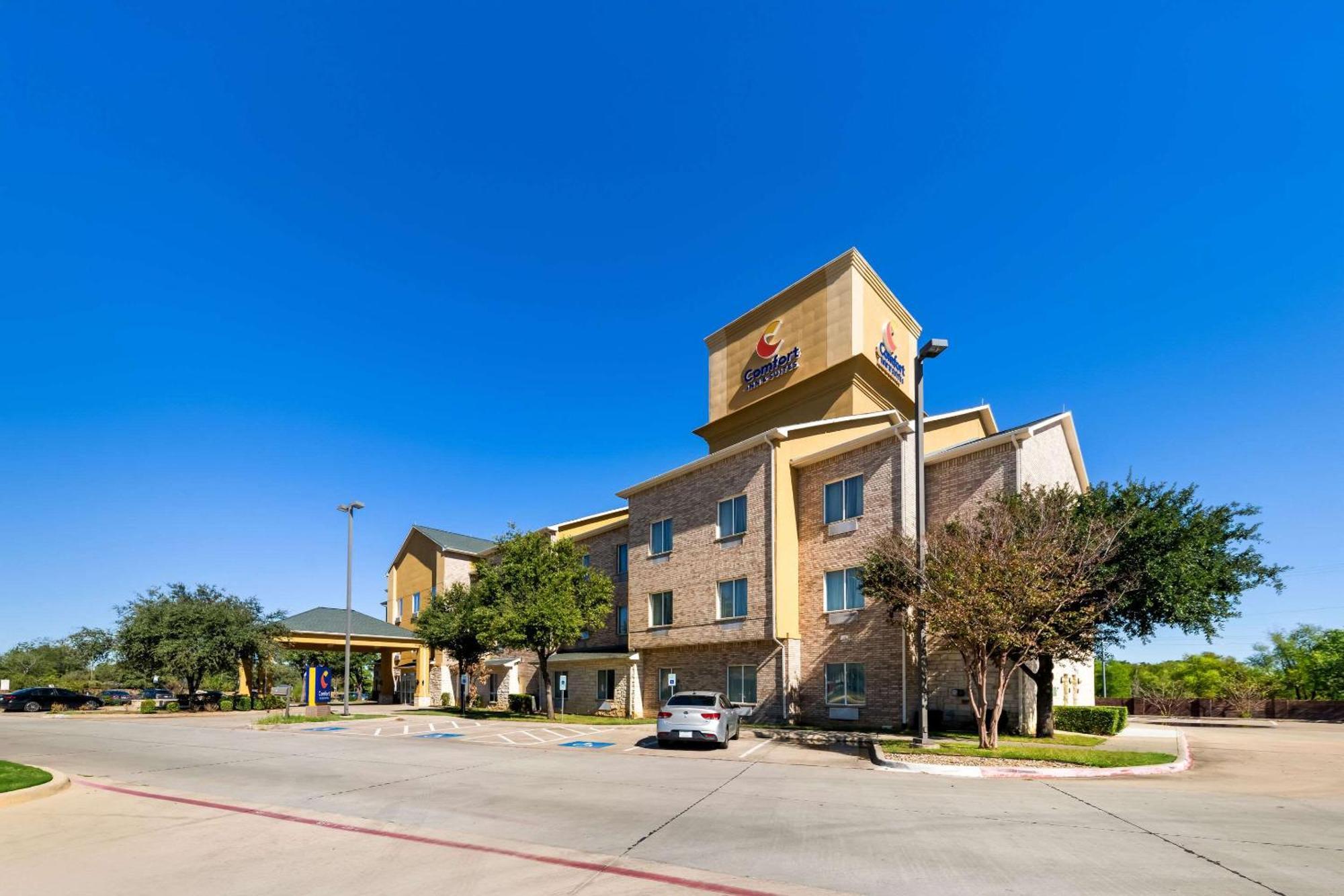 Comfort Inn & Suites Near Lake Lewisville Corinth Zewnętrze zdjęcie